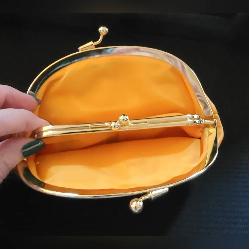 Like New- Vintage Genuine Eel Skin Double Kiss Lock Small Clutch - Picture 6 of 8